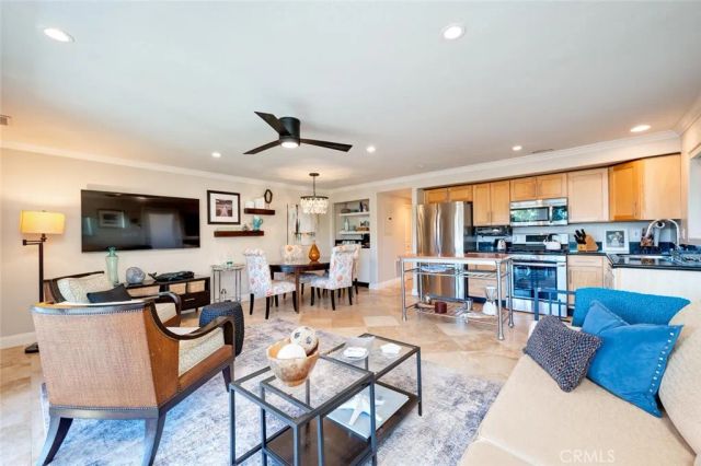 174 Cliff Drive F, Laguna Beach, CA 92651