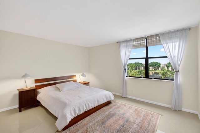 825 Egret Circle 504, Delray Beach, FL 33444