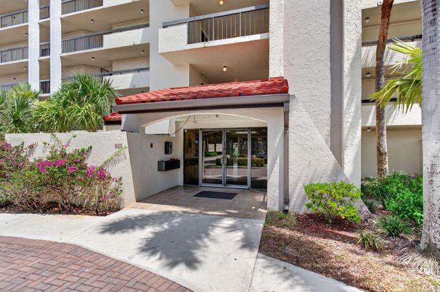 825 Egret Circle 504, Delray Beach, FL 33444