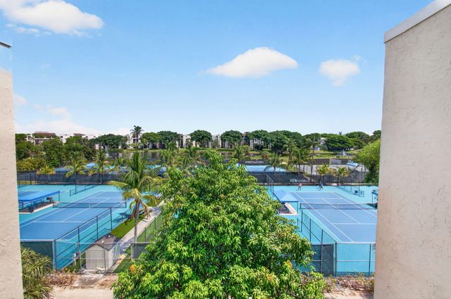 825 Egret Circle 504, Delray Beach, FL 33444