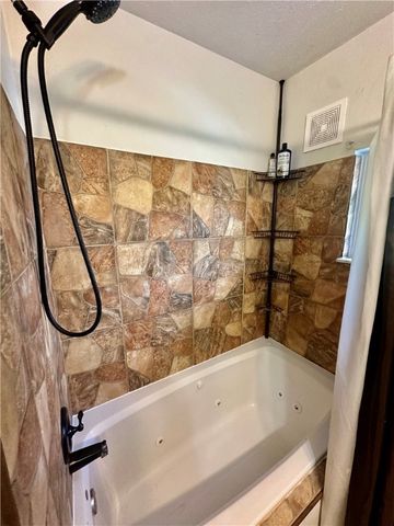 394 Garretts Run Rd, Manor Twp, PA 16201