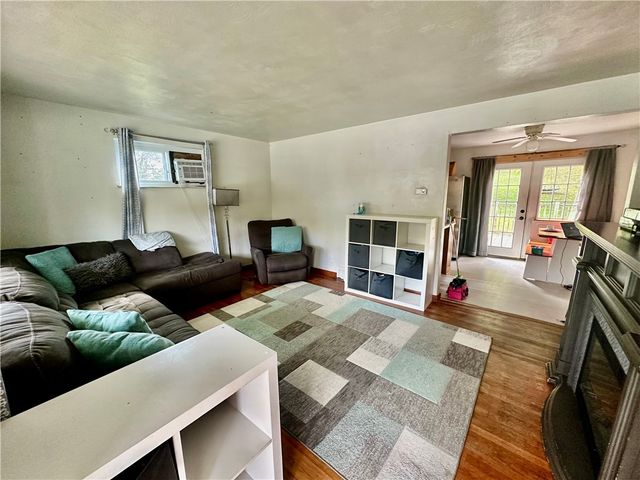 394 Garretts Run Rd, Manor Twp, PA 16201