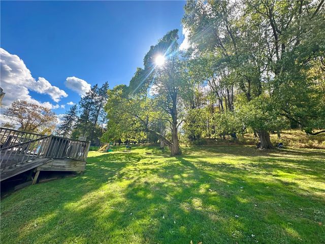 394 Garretts Run Rd, Manor Twp, PA 16201