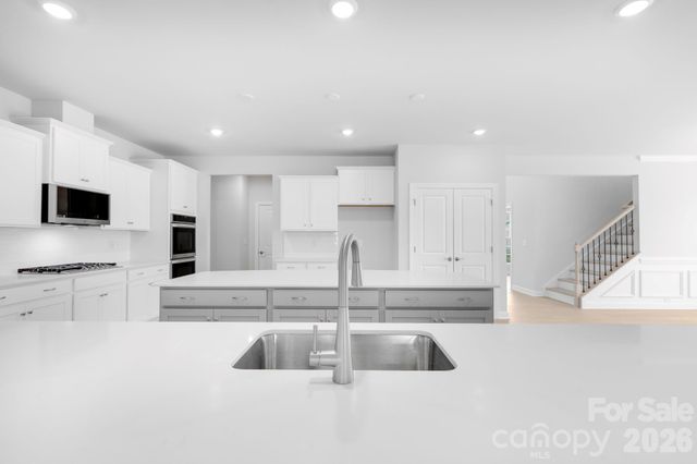 4290 Camden Glen Road 162, Lancaster, SC 29720