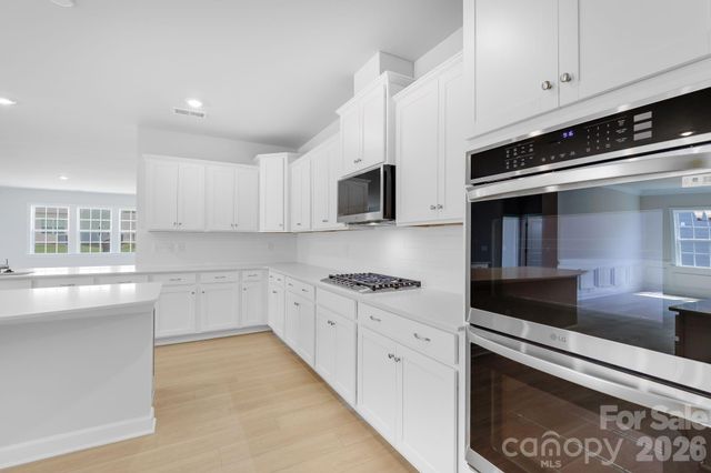 4290 Camden Glen Road 162, Lancaster, SC 29720