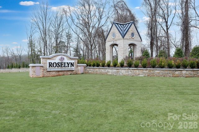 4290 Camden Glen Road 162, Lancaster, SC 29720