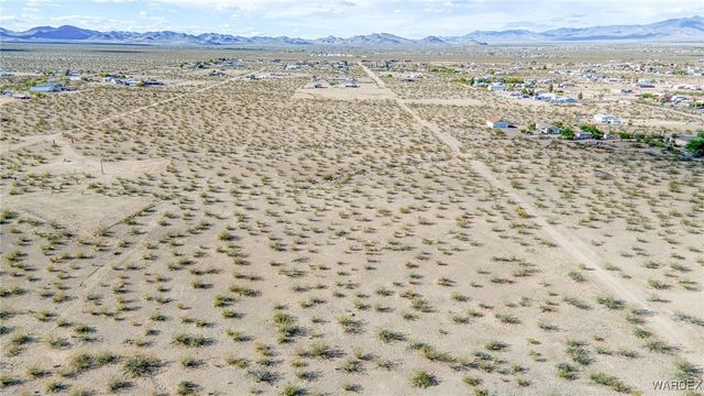 00 Ehrenberg Road, Golden Valley, AZ 86413