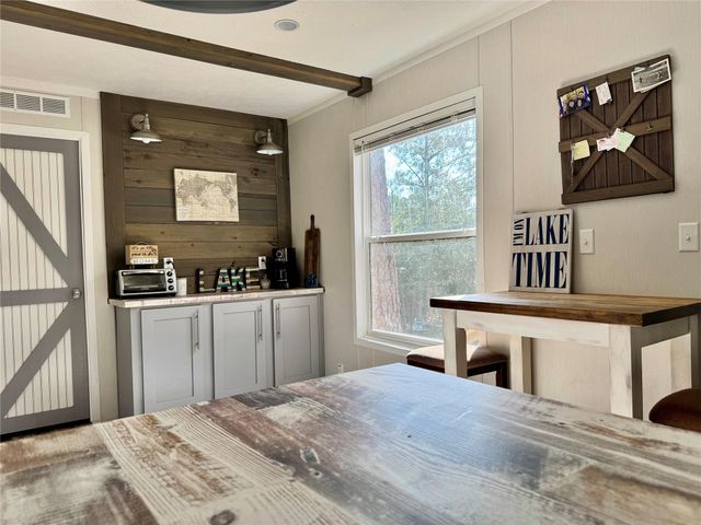 939 Whisperwood Drive, Onalaska, TX 77360
