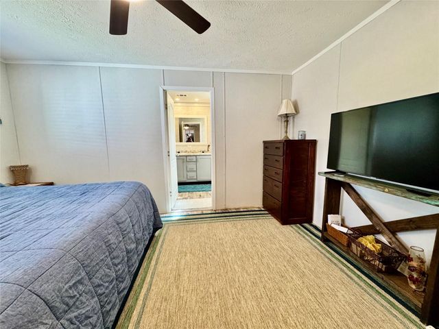 939 Whisperwood Drive, Onalaska, TX 77360