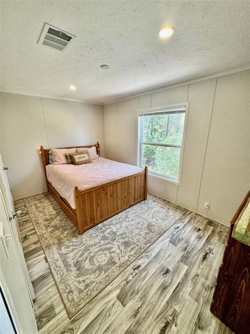 939 Whisperwood Drive, Onalaska, TX 77360