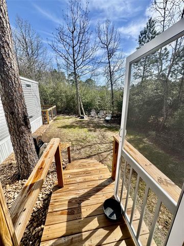 939 Whisperwood Drive, Onalaska, TX 77360