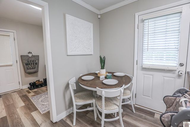 130 Milton Dr, Paducah, KY 42001