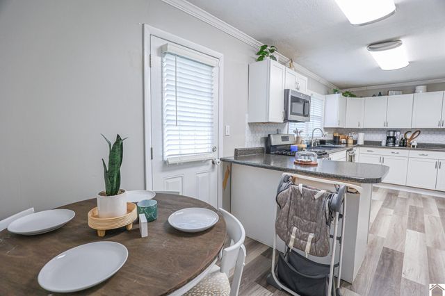 130 Milton Dr, Paducah, KY 42001