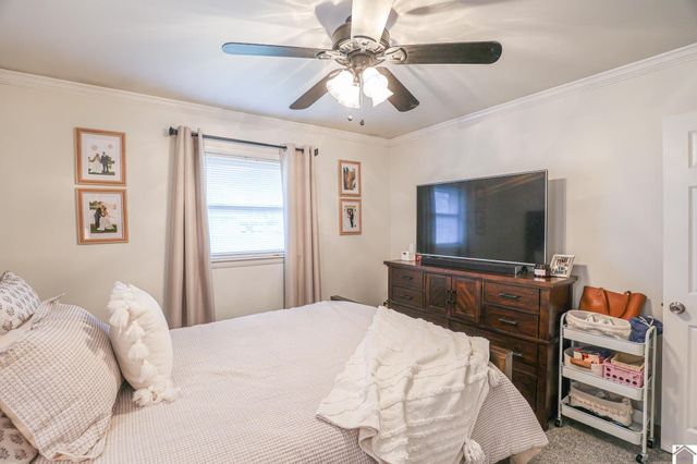 130 Milton Dr, Paducah, KY 42001