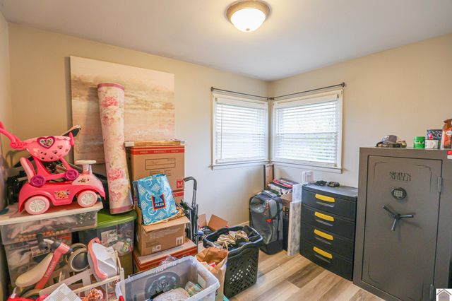 130 Milton Dr, Paducah, KY 42001