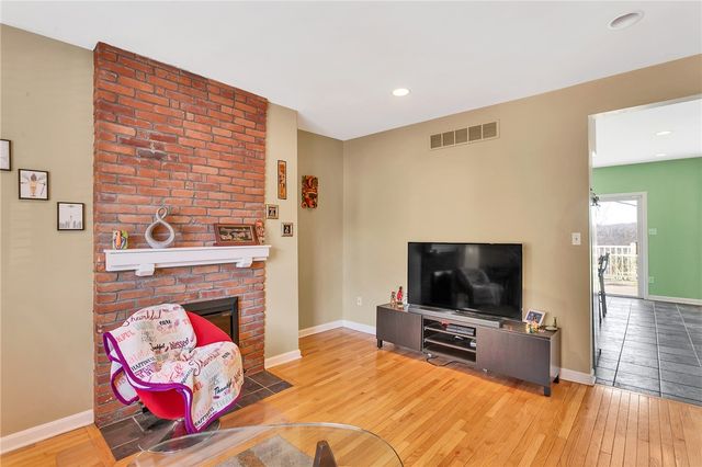 3127 Josephine St, South Side, PA 15203