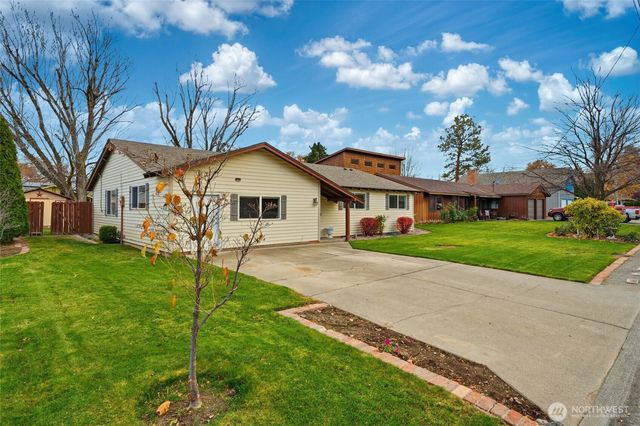 303 Dehaven Street, Milton-freewater, OR 97862