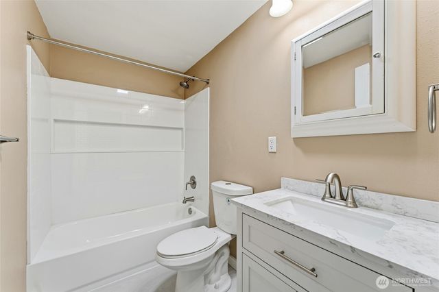 303 Dehaven Street, Milton-freewater, OR 97862