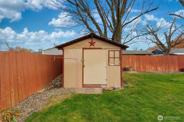 303 Dehaven Street, Milton-freewater, OR 97862