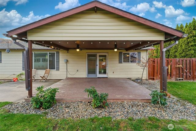 303 Dehaven Street, Milton-freewater, OR 97862