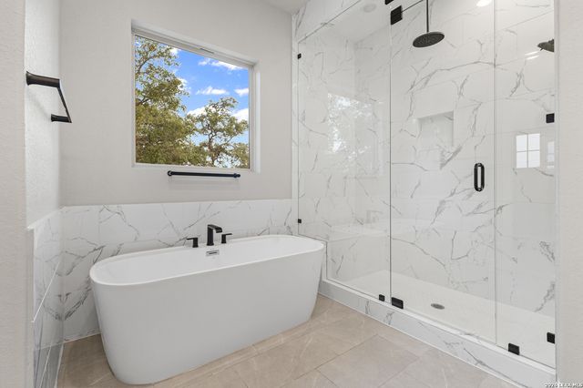 159 Bauer, Castroville, TX 78009