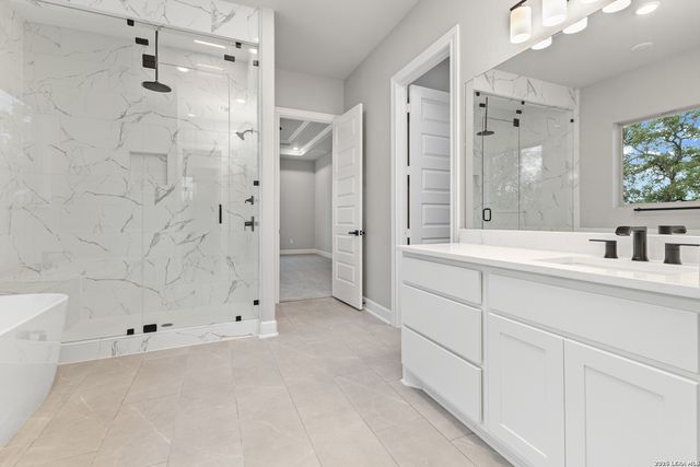 159 Bauer, Castroville, TX 78009