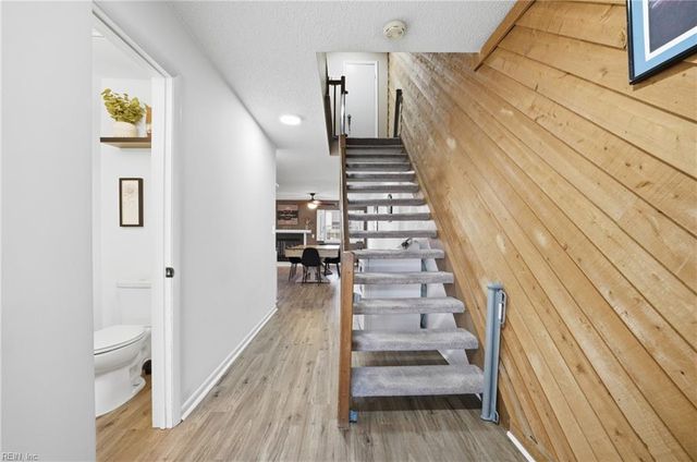 604 Briar CT, Virginia Beach, VA 23462