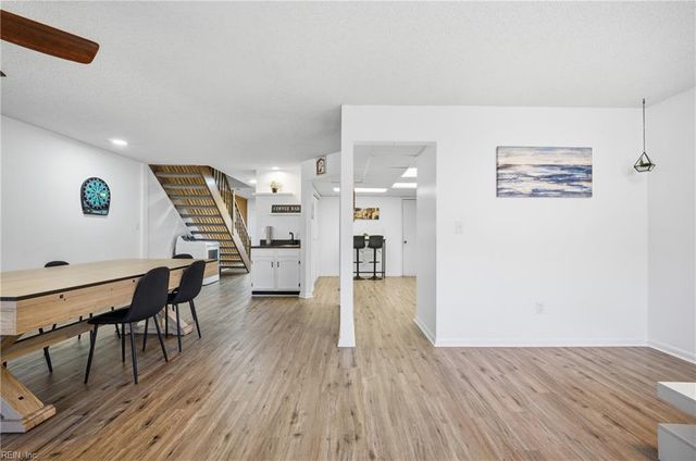 604 Briar CT, Virginia Beach, VA 23462