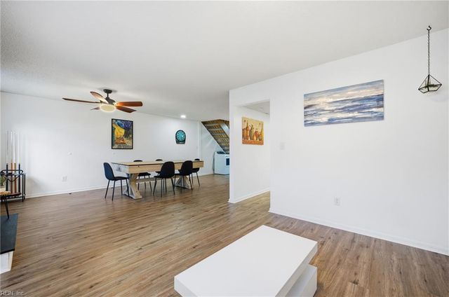 604 Briar CT, Virginia Beach, VA 23462