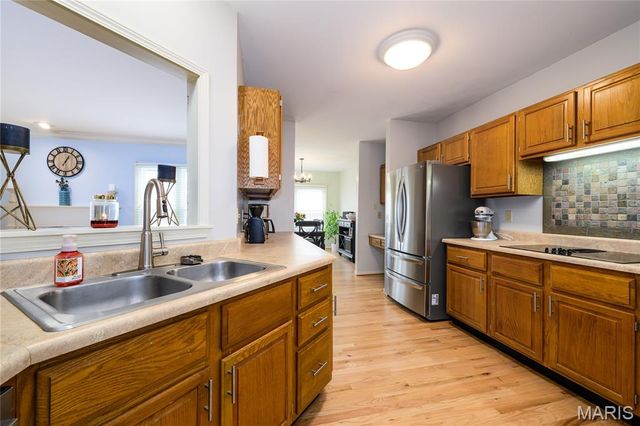 2455 Clayborn Drive, Chesterfield, MO 63017