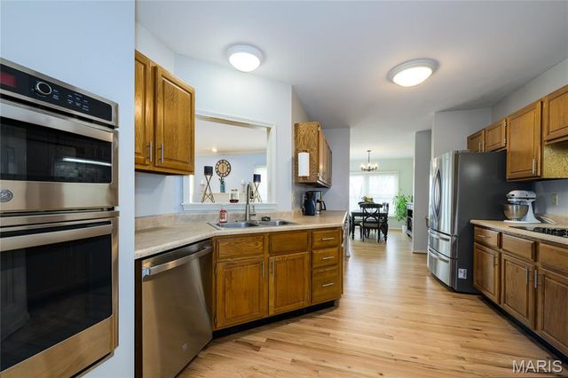 2455 Clayborn Drive, Chesterfield, MO 63017