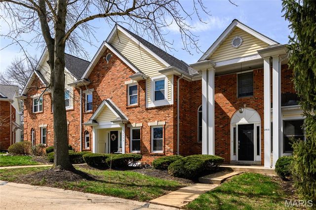 2455 Clayborn Drive, Chesterfield, MO 63017