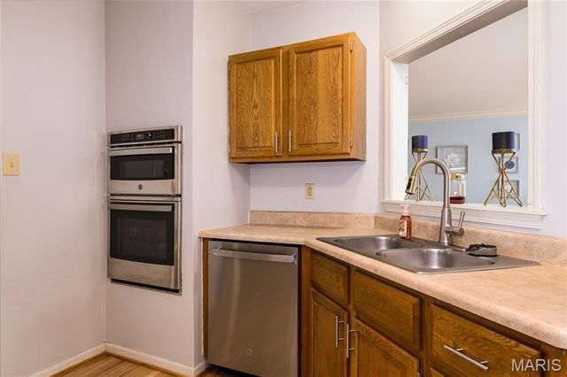 2455 Clayborn Drive, Chesterfield, MO 63017