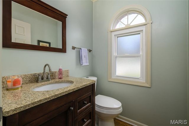 2455 Clayborn Drive, Chesterfield, MO 63017