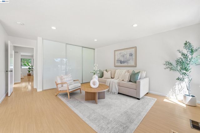 7518 Rosedale Ct, Pleasanton, CA 94588