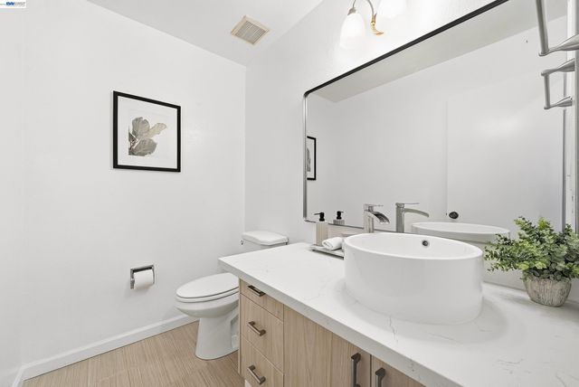 7518 Rosedale Ct, Pleasanton, CA 94588