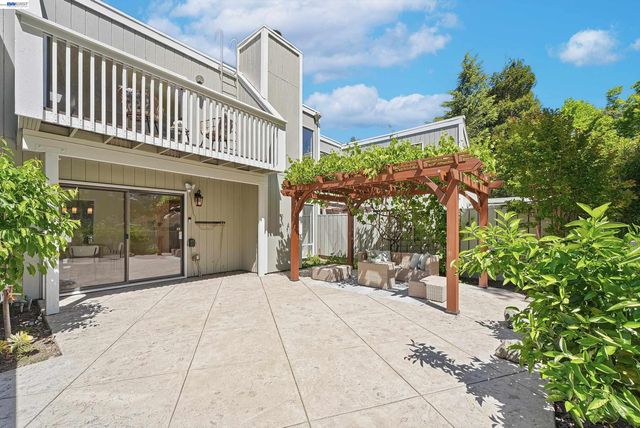 7518 Rosedale Ct, Pleasanton, CA 94588