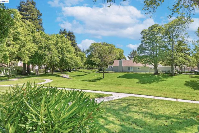 7518 Rosedale Ct, Pleasanton, CA 94588