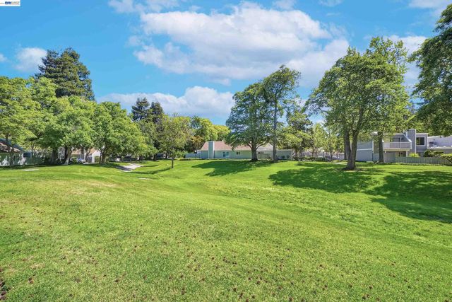 7518 Rosedale Ct, Pleasanton, CA 94588