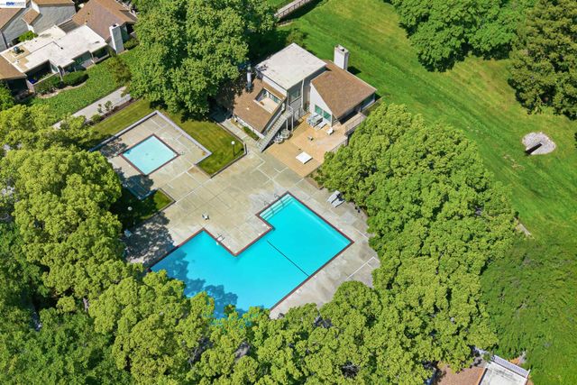 7518 Rosedale Ct, Pleasanton, CA 94588