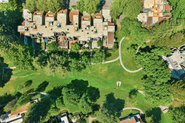 7518 Rosedale Ct, Pleasanton, CA 94588