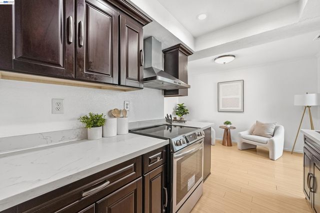 7518 Rosedale Ct, Pleasanton, CA 94588