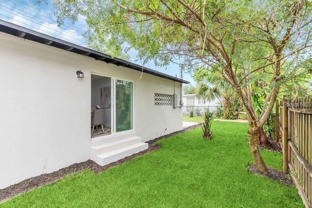 101 S LAKEMONT AVENUE, Winter Park, FL 32792