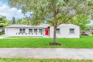 101 S LAKEMONT AVENUE, Winter Park, FL 32792