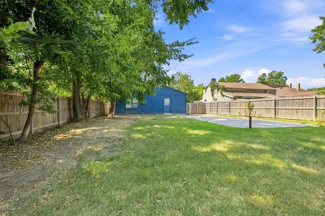 233 E Young Place, Tulsa, OK 74106