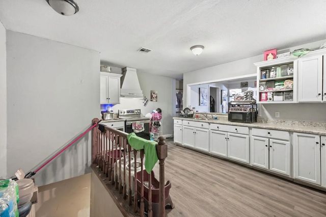 233 E Young Place, Tulsa, OK 74106