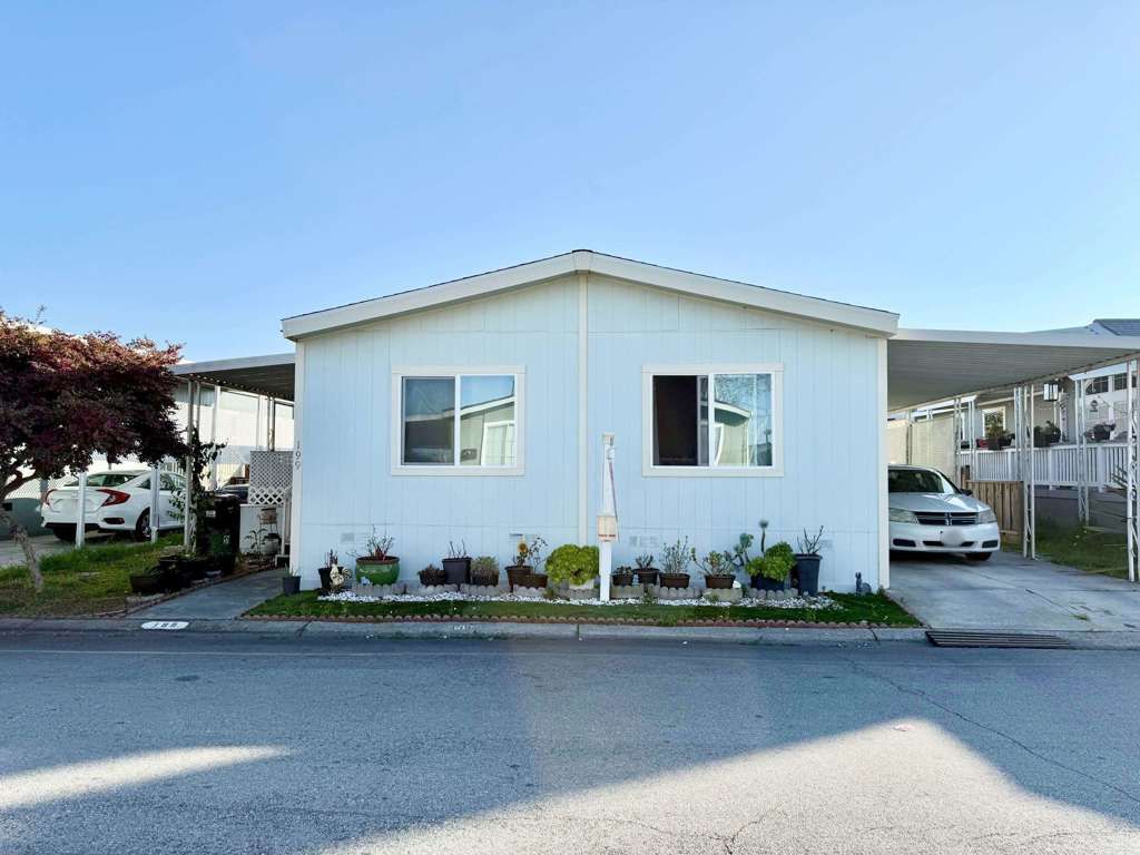 Image 1 of property listing at 1225 1225 Vienna Dr, Sunnyvale, CA 94089