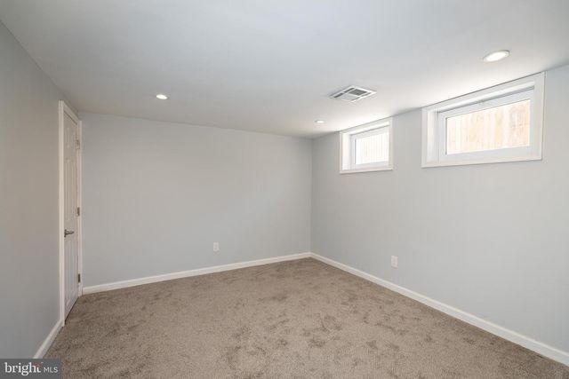 1837 SAW MILL DR, Wilmington, DE 19810