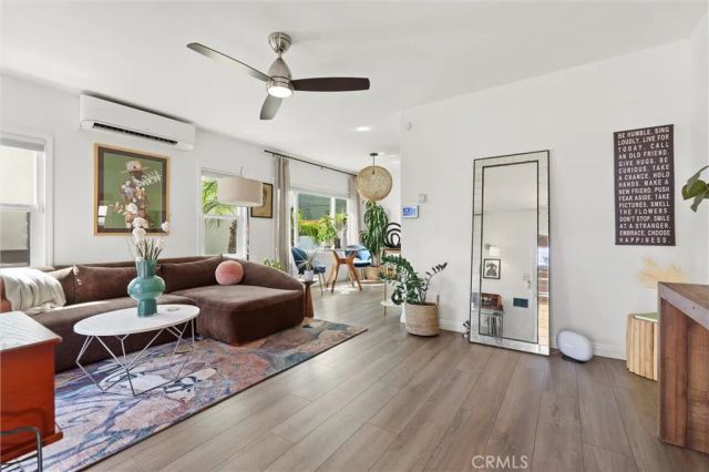 1959 Henderson Avenue, Long Beach, CA 90806
