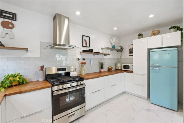 1959 Henderson Avenue, Long Beach, CA 90806